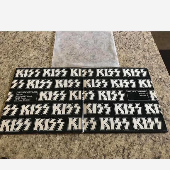Kiss Limited Edition Gatefold Originals Album - Picture 4 of 12